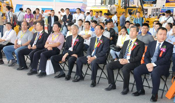 山推、混凝土、混凝土機(jī)械、混凝土機(jī)械應(yīng)用技術(shù)